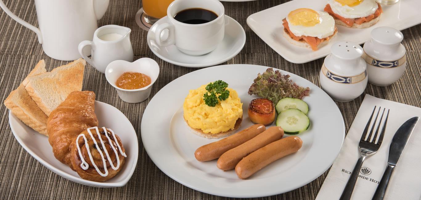 Richmonde Hotel Iloilo Экстерьер фото