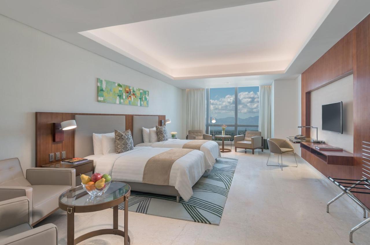 Richmonde Hotel Iloilo Экстерьер фото