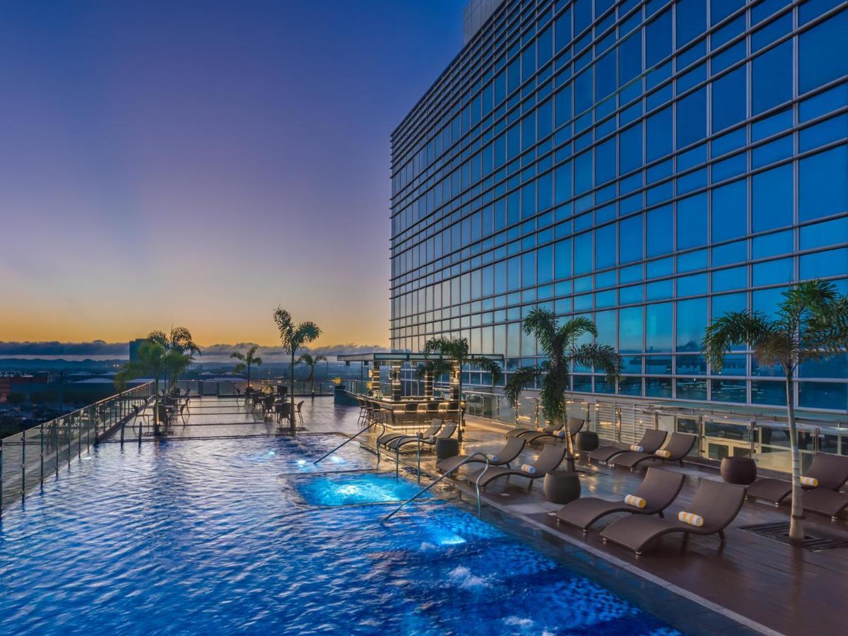 Richmonde Hotel Iloilo Экстерьер фото